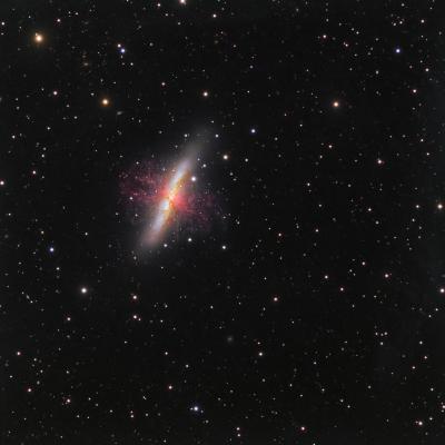 M82 NASA APOD